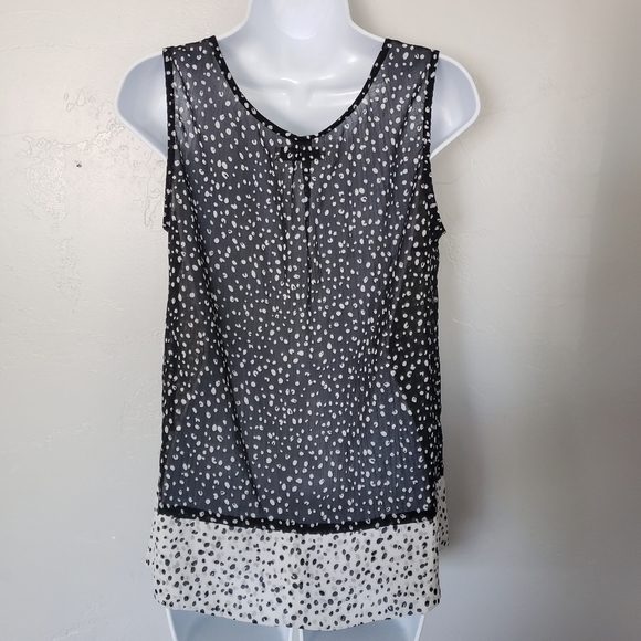 Remy Women's Medium Sleeveless Blouse Tank Top Black Polka Dot V-neck Chiffon - Picture 5 of 8